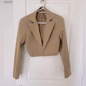 🌷PLT Cropped Blazer🌷